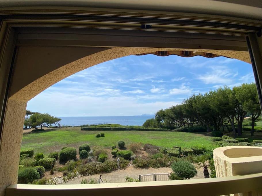 Sea-View - Wifi - Parking Apartment Six-Fours-les-Plages Exterior photo