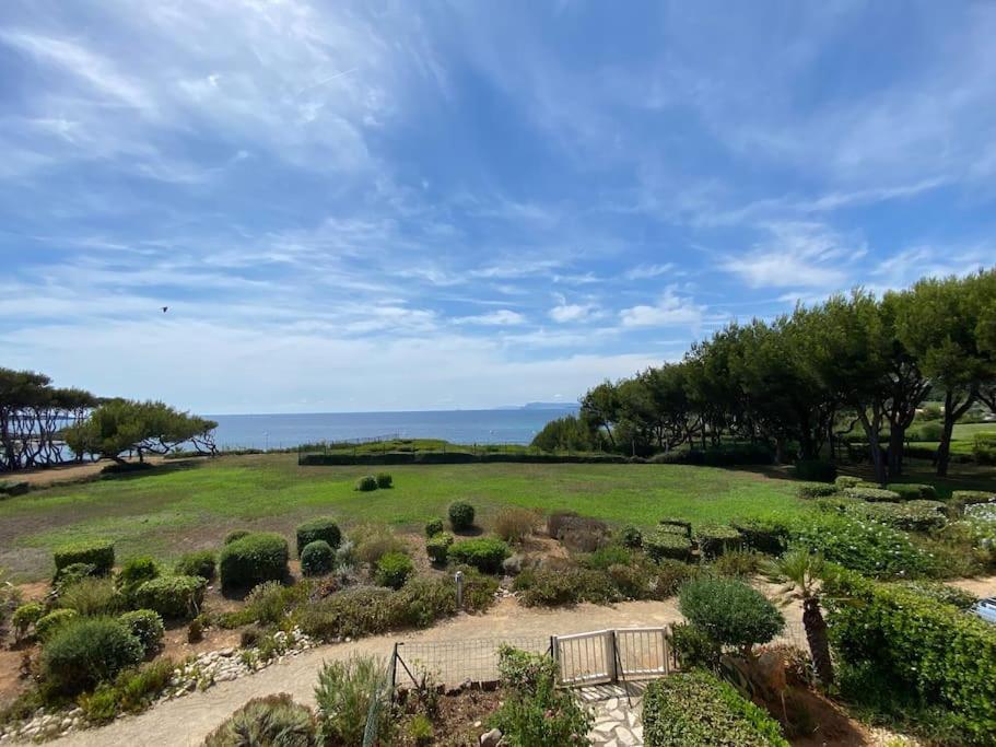 Sea-View - Wifi - Parking Apartment Six-Fours-les-Plages Exterior photo