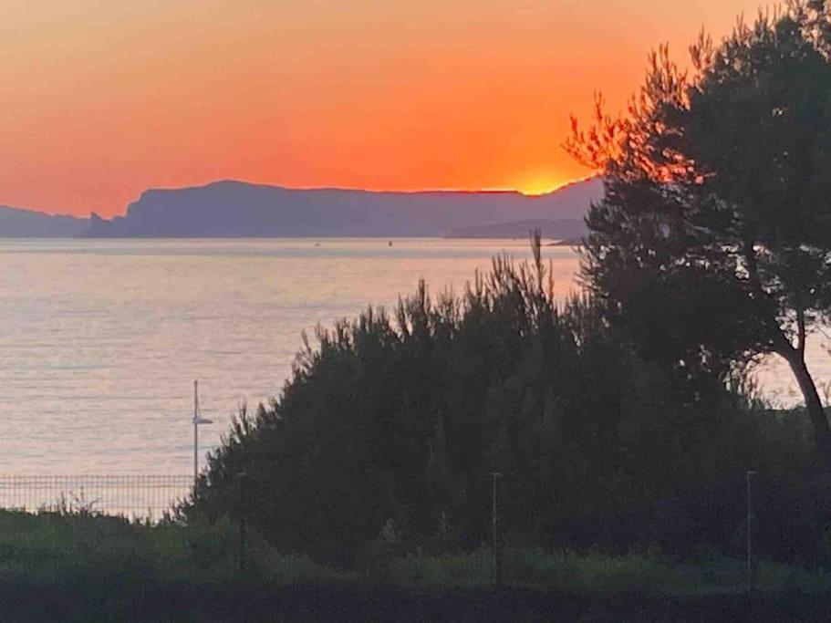 Sea-View - Wifi - Parking Apartment Six-Fours-les-Plages Exterior photo